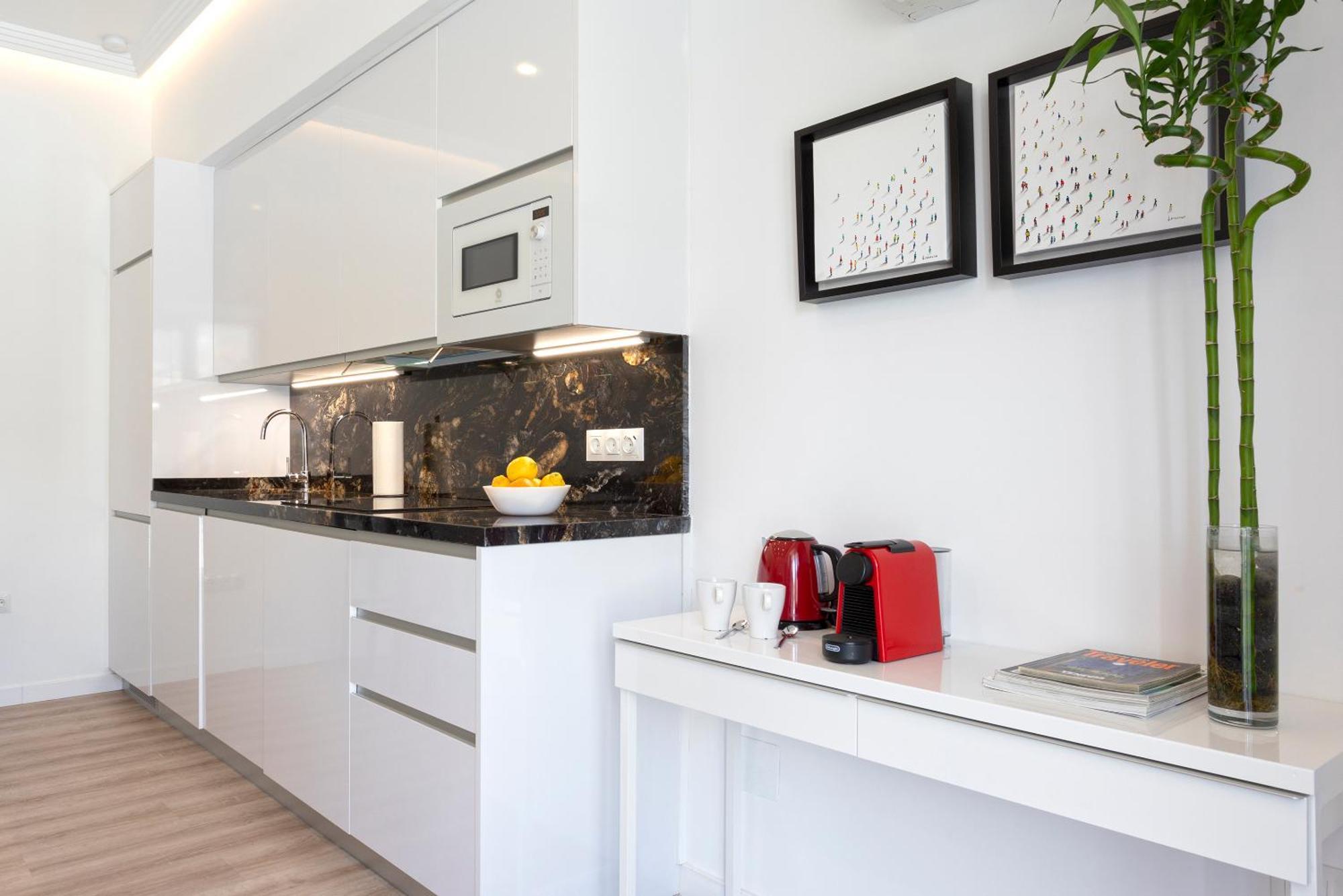 Precioso Apartamento Con Terraza En La Nogalera By Rent Me Torremolinos Luaran gambar