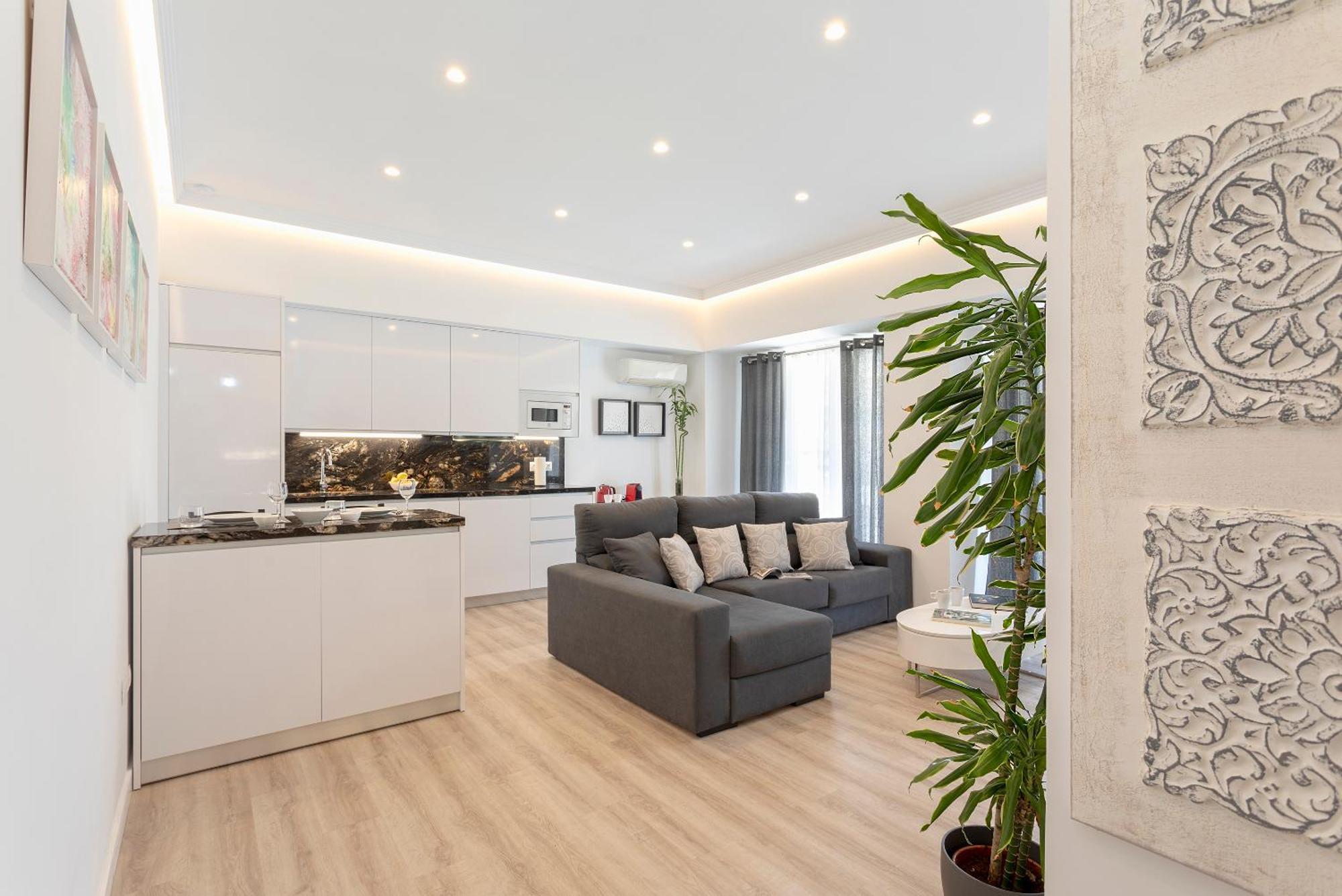 Precioso Apartamento Con Terraza En La Nogalera By Rent Me Torremolinos Luaran gambar
