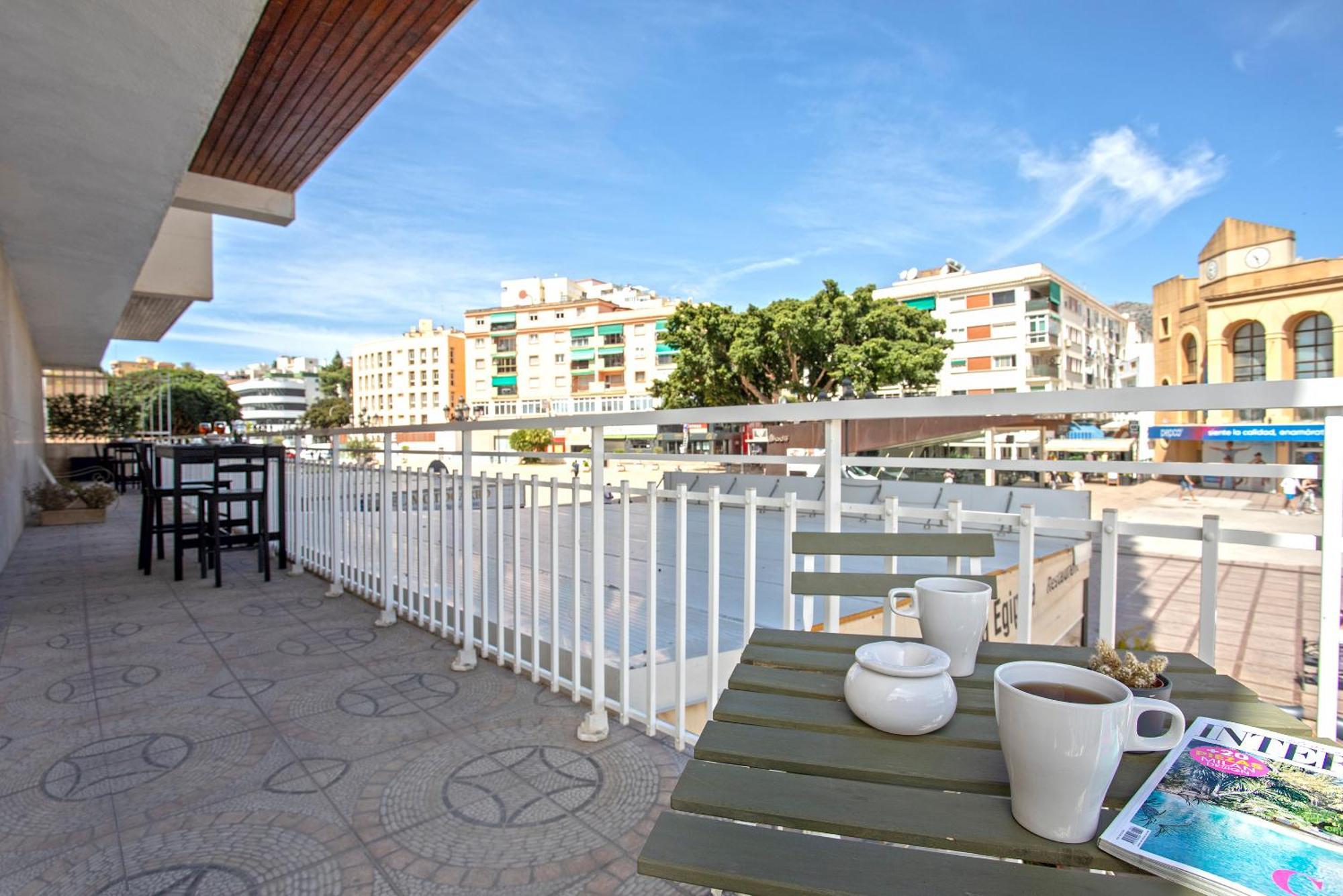 Precioso Apartamento Con Terraza En La Nogalera By Rent Me Torremolinos Luaran gambar