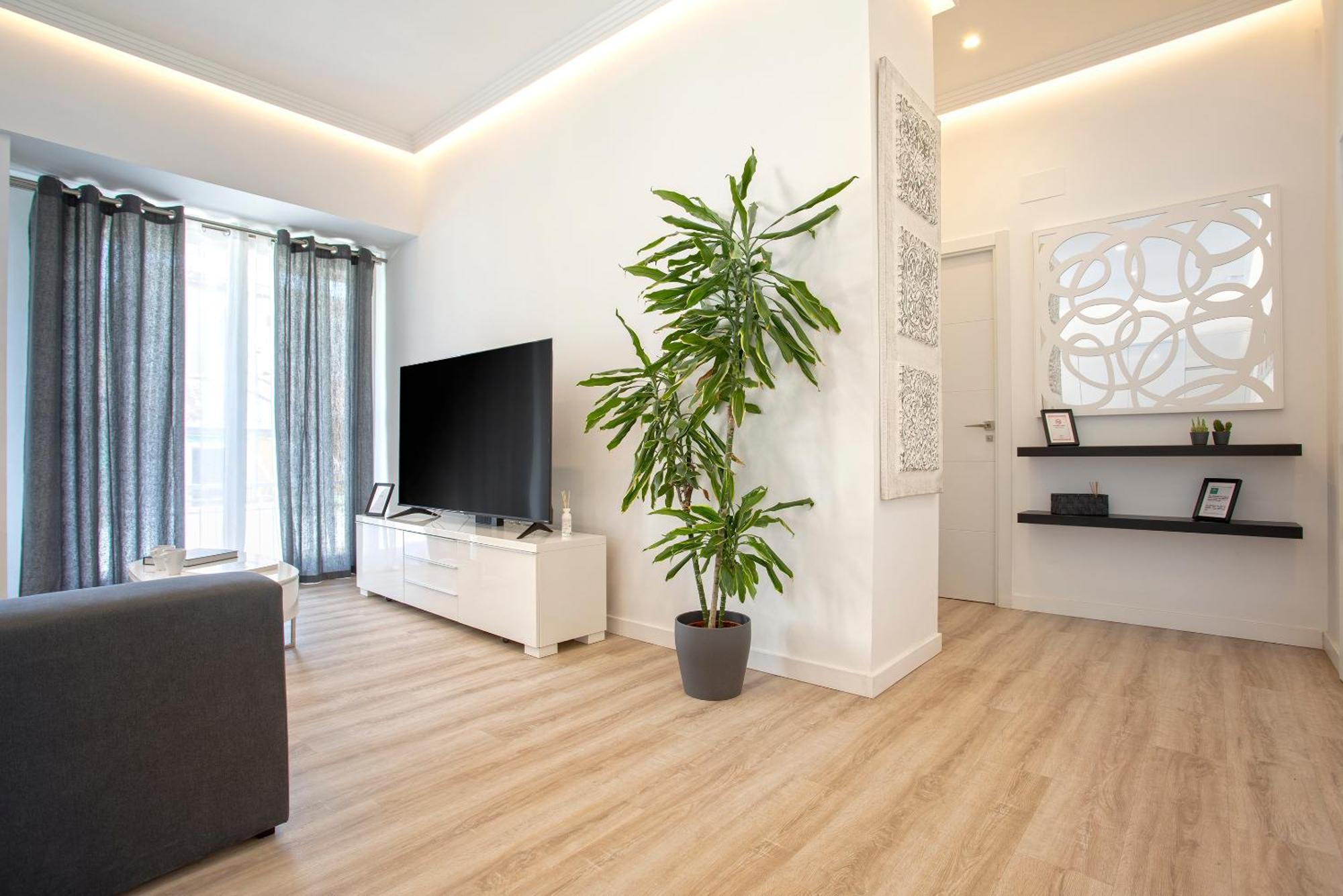 Precioso Apartamento Con Terraza En La Nogalera By Rent Me Torremolinos Luaran gambar