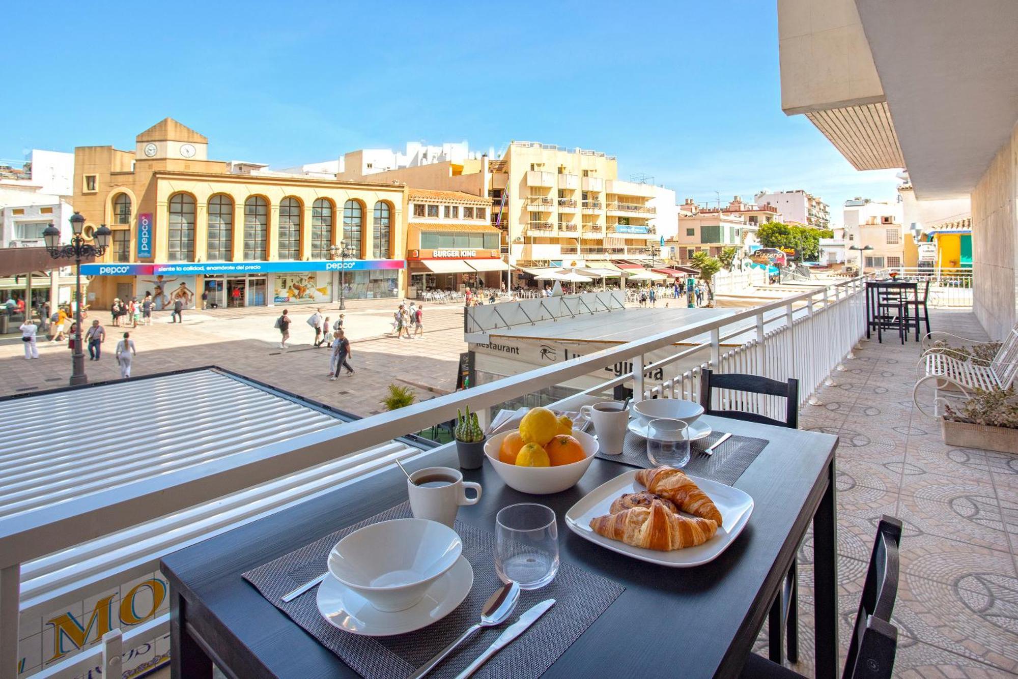 Precioso Apartamento Con Terraza En La Nogalera By Rent Me Torremolinos Luaran gambar