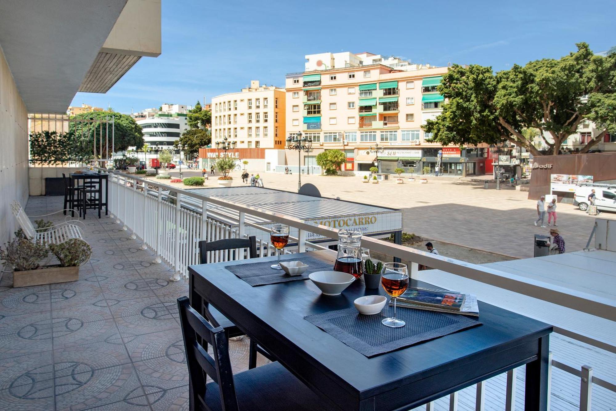 Precioso Apartamento Con Terraza En La Nogalera By Rent Me Torremolinos Luaran gambar